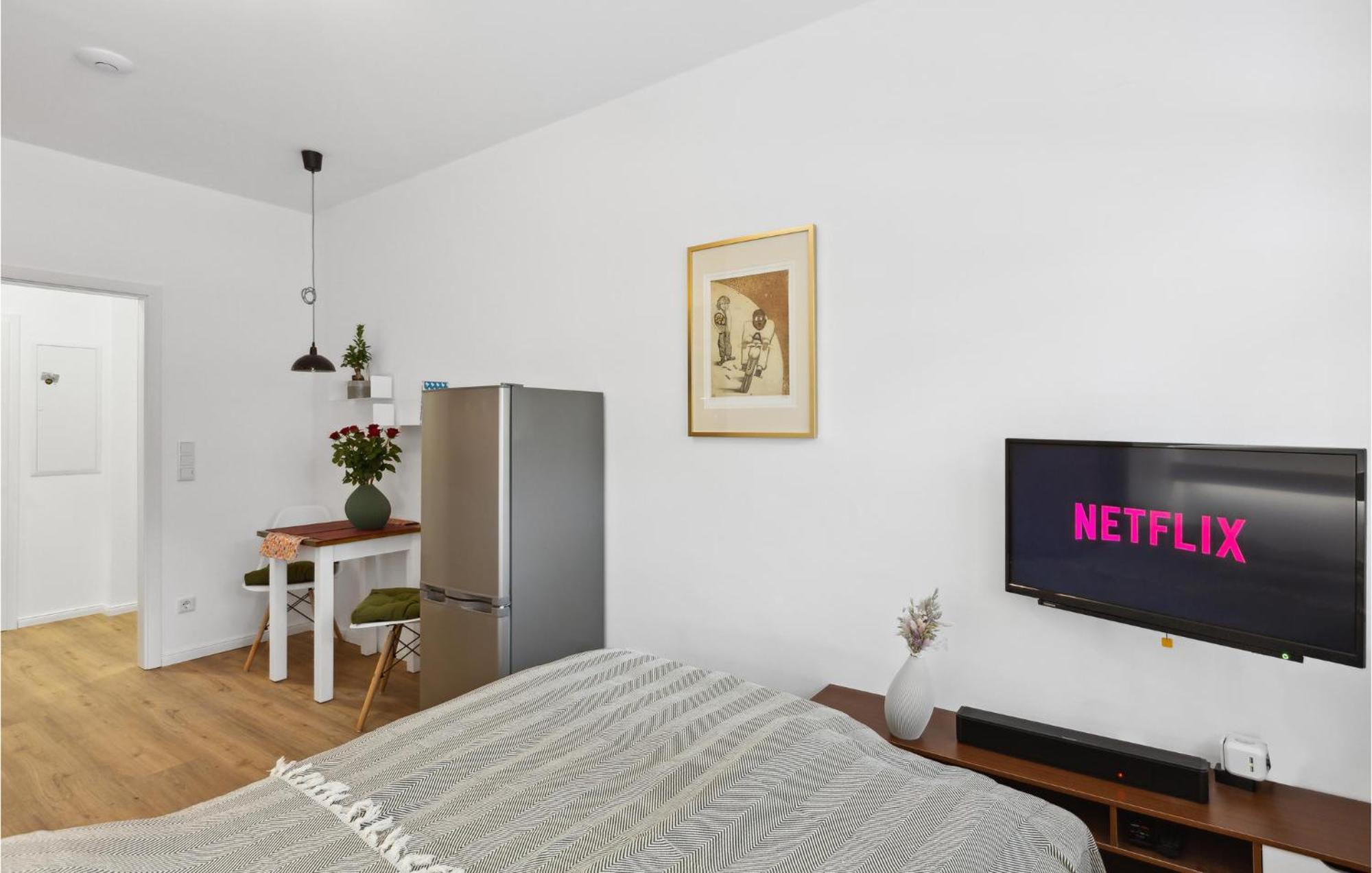 Pet Friendly Apartment In Naumburg With Kitchen Exterior foto